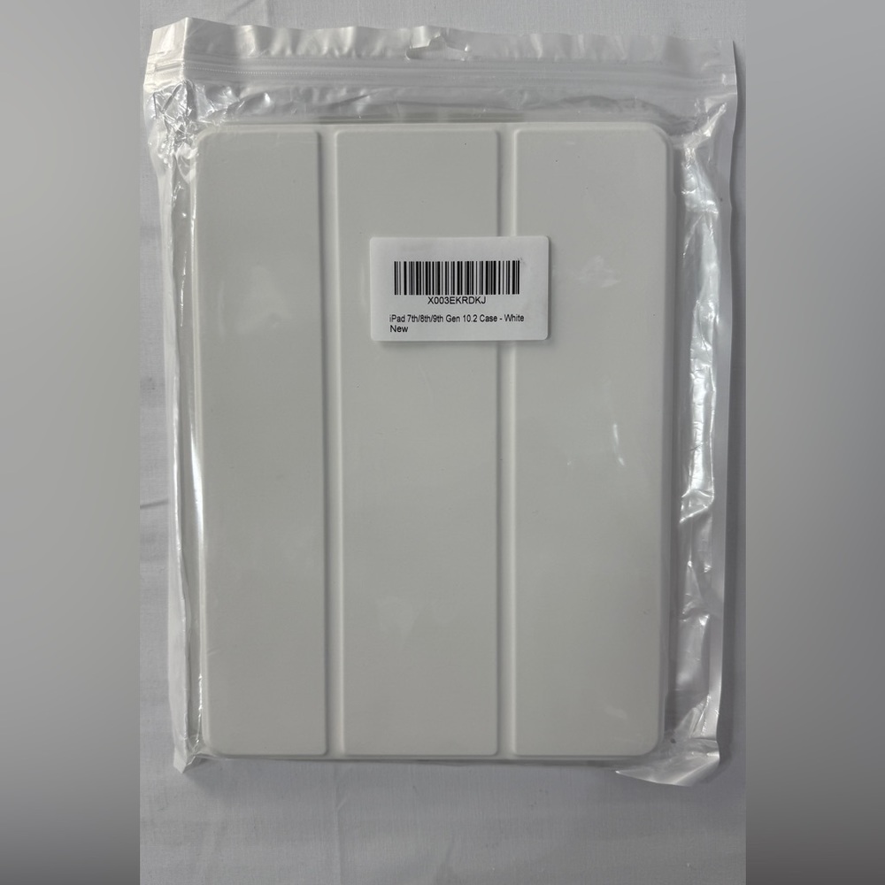 Apple White Tablet Case with Stand Function 10.2
For iPad 7th 8th 9th Gen. NEW